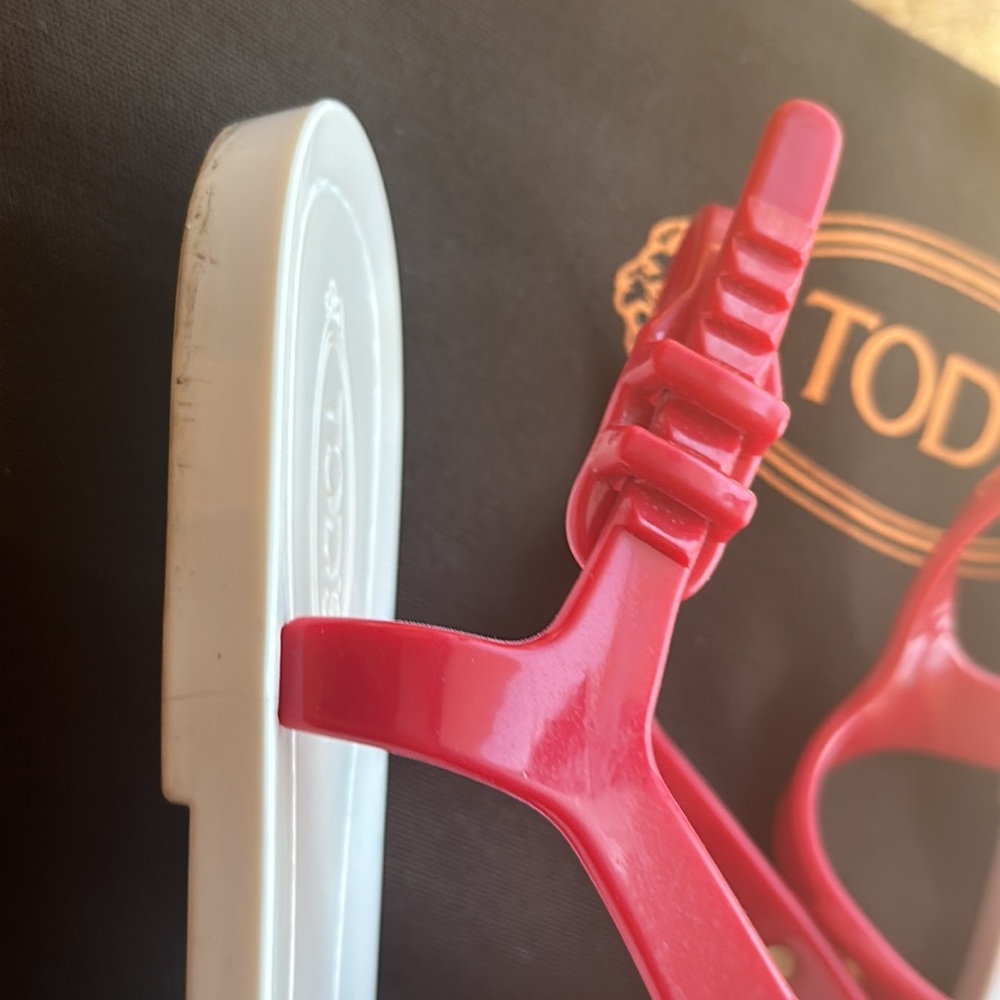Sandals - Picture 11 of 12
